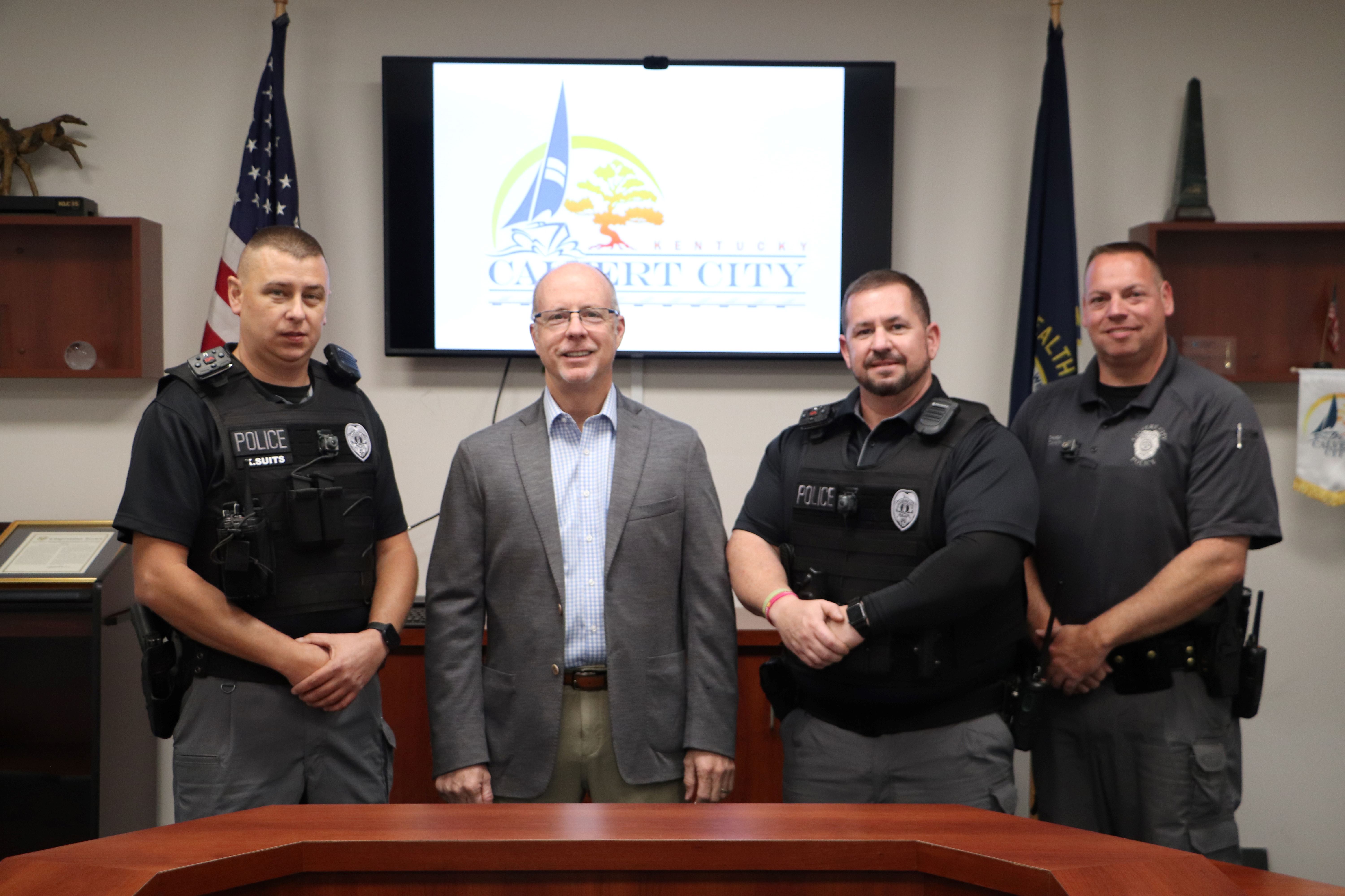 Two new Calvert City police officers sworn in — City of Calvert