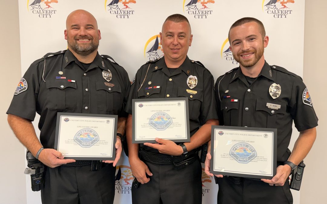 Calvert City Police Officers honored with life saving awards